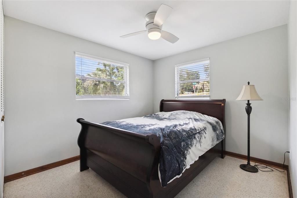 Active With Contract: $239,000 (4 beds, 2 baths, 1605 Square Feet)