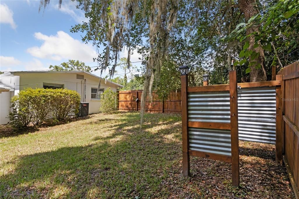 Active With Contract: $239,000 (4 beds, 2 baths, 1605 Square Feet)