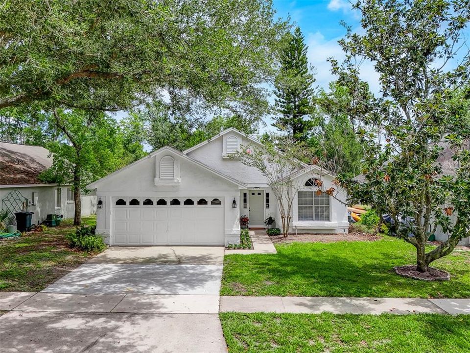 Active With Contract: $424,000 (3 beds, 2 baths, 1410 Square Feet)