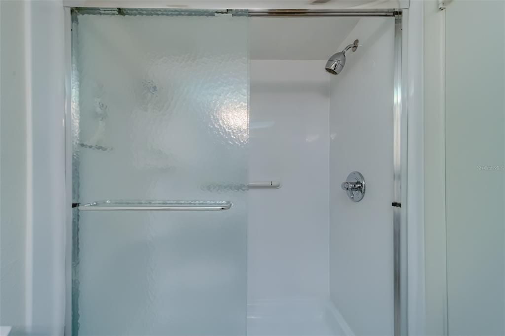 master bath shower with tub