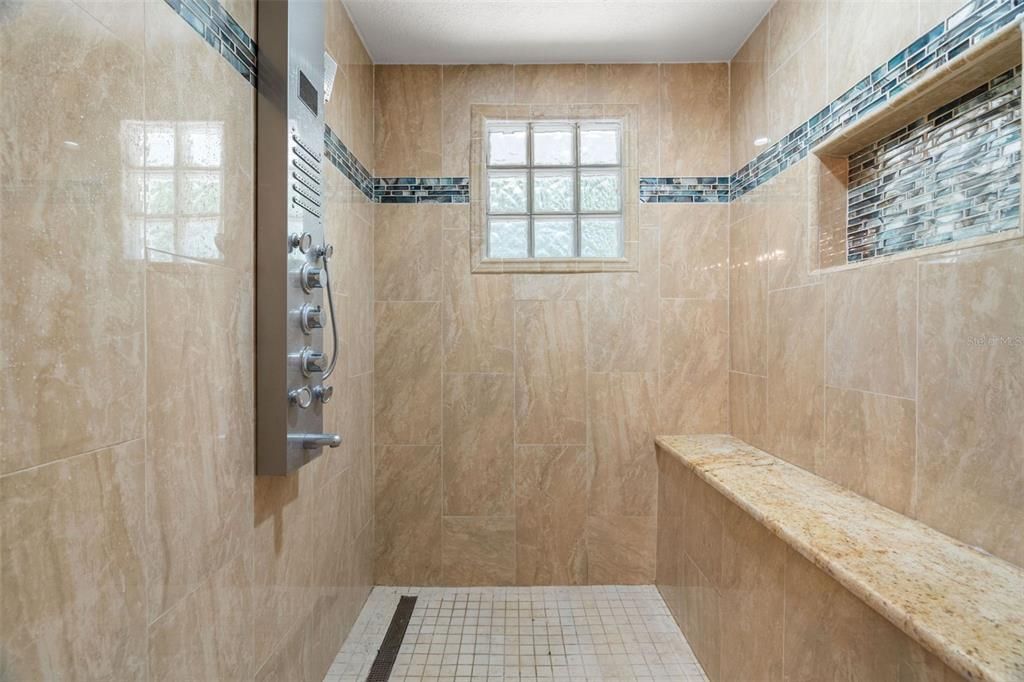 待售: $659,000 (5 贝兹, 3 浴室, 2461 平方英尺)