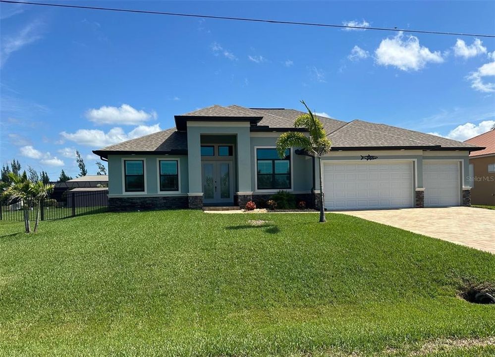 For Sale: $1,200,000 (3 beds, 3 baths, 2336 Square Feet)