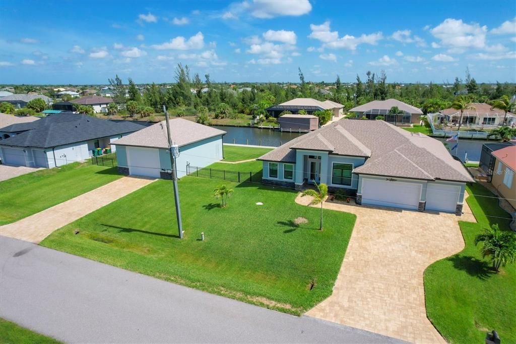 Recently Sold: $1,099,000 (3 beds, 3 baths, 2336 Square Feet)