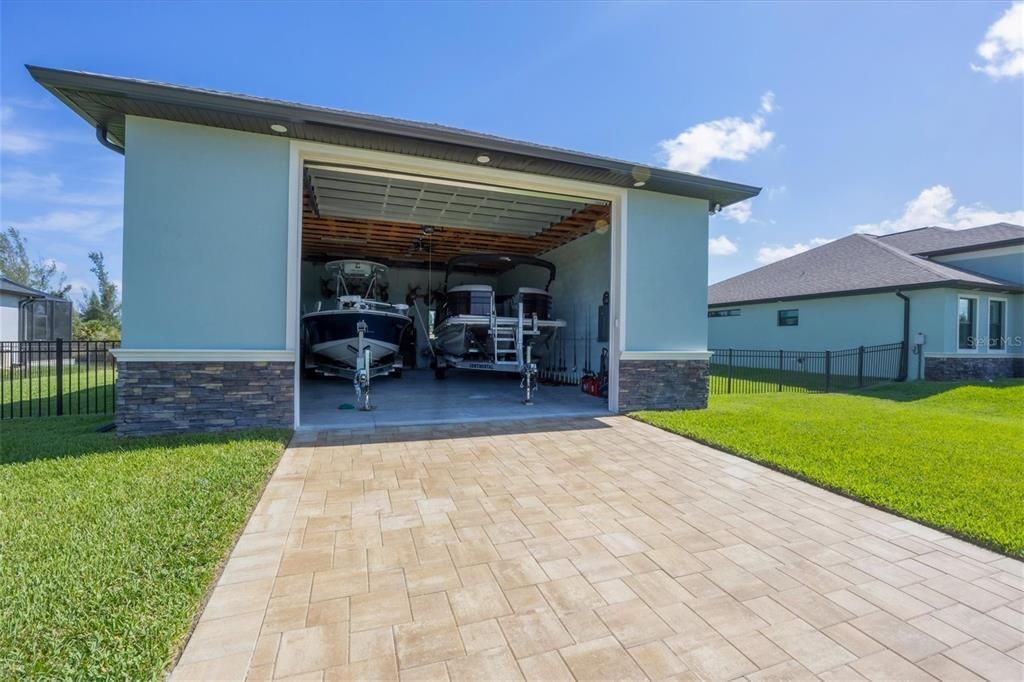 For Sale: $1,200,000 (3 beds, 3 baths, 2336 Square Feet)