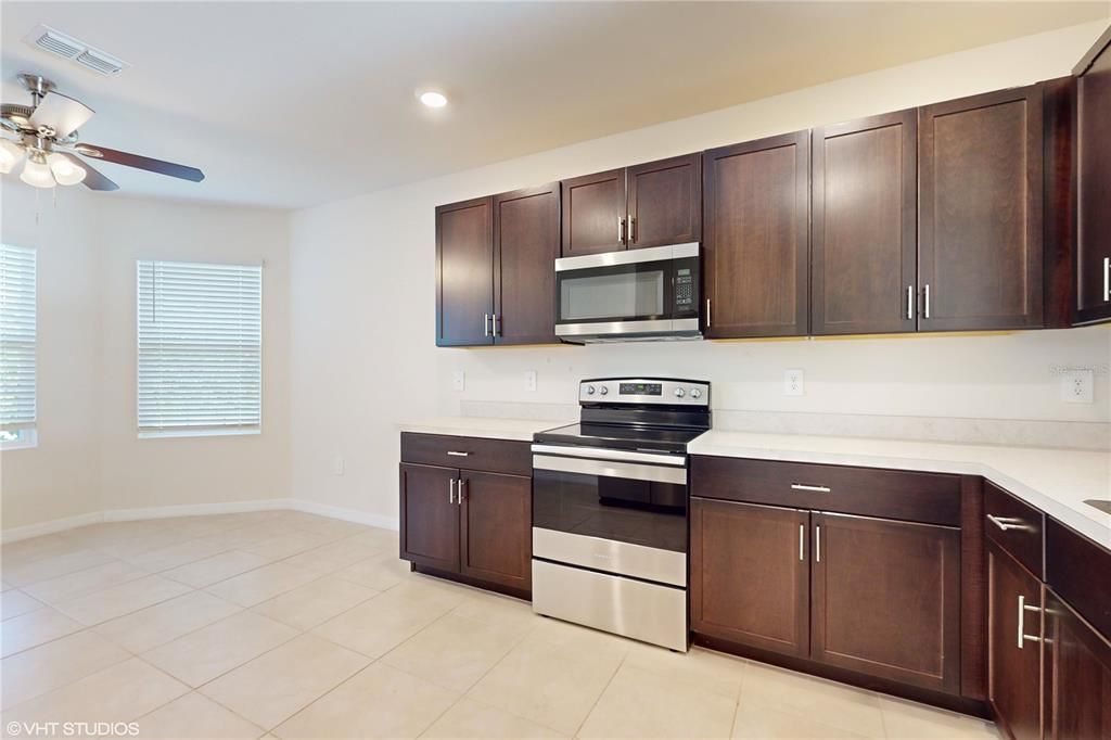 For Sale: $367,000 (3 beds, 2 baths, 1747 Square Feet)