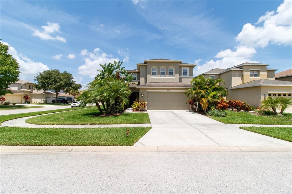 For Sale: $435,000 (3 beds, 2 baths, 1862 Square Feet)