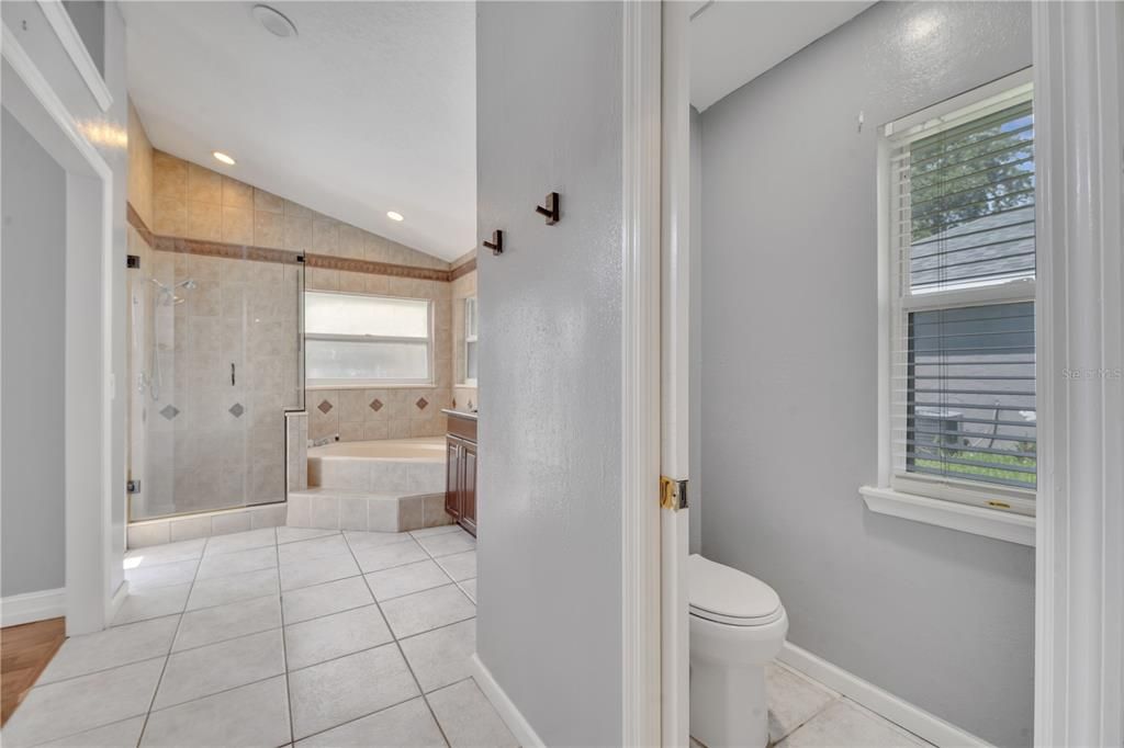 Active With Contract: $445,000 (4 beds, 2 baths, 1984 Square Feet)
