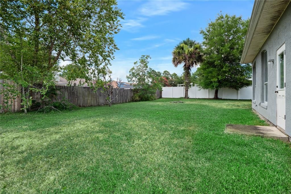 Active With Contract: $369,900 (4 beds, 2 baths, 2470 Square Feet)