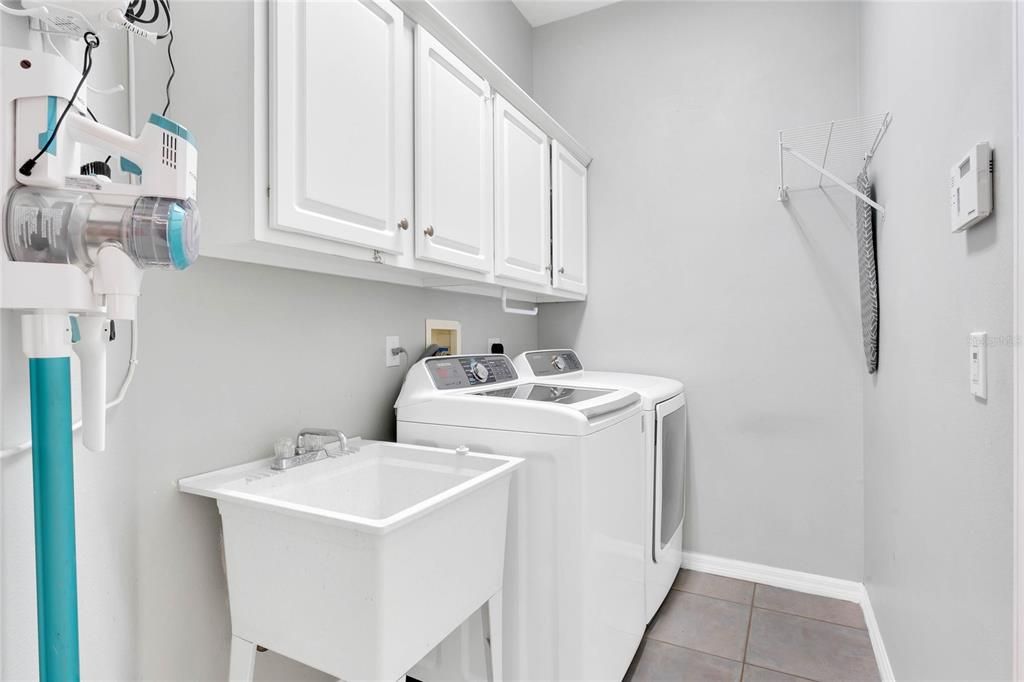 Laundry room with storage