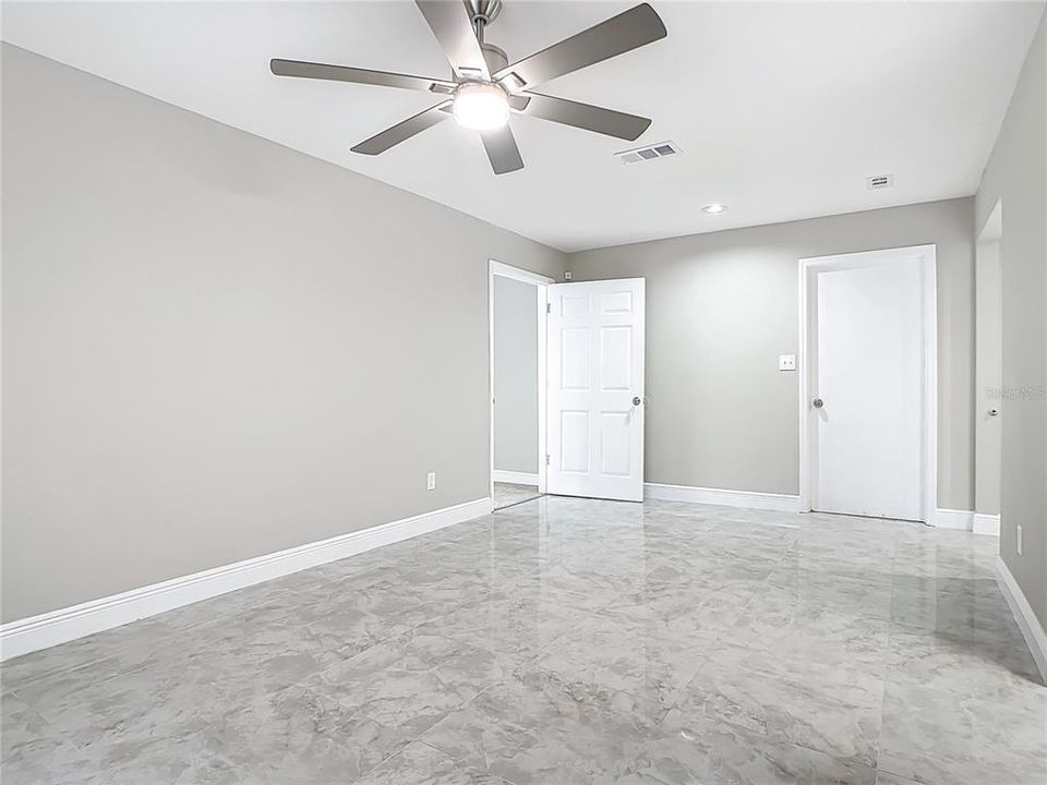 For Sale: $669,900 (3 beds, 2 baths, 1826 Square Feet)