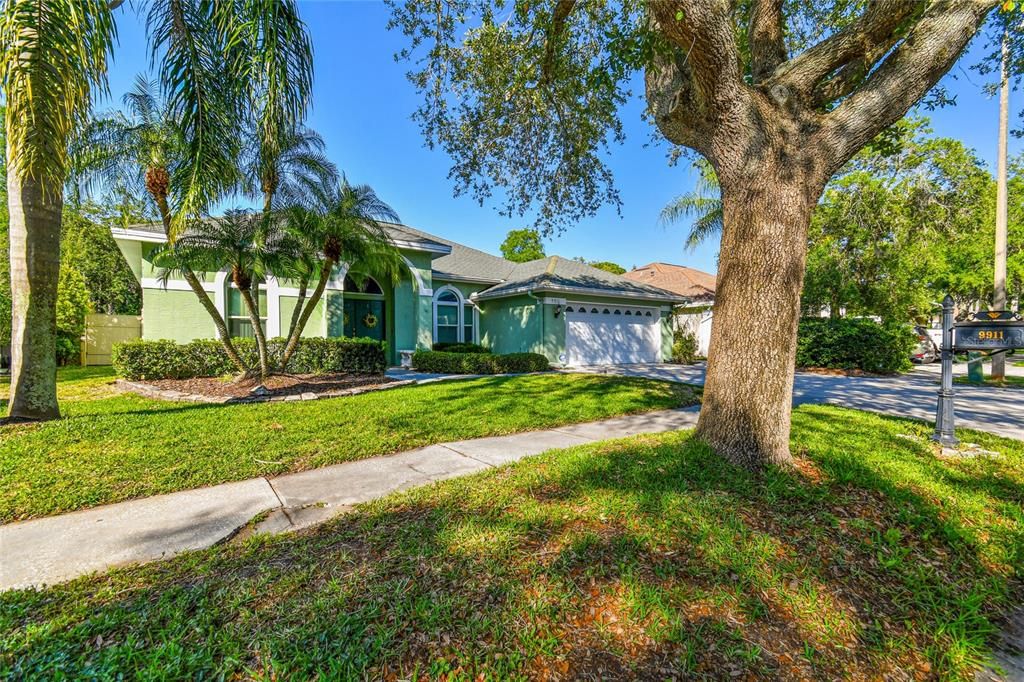 For Sale: $650,000 (3 beds, 2 baths, 2350 Square Feet)