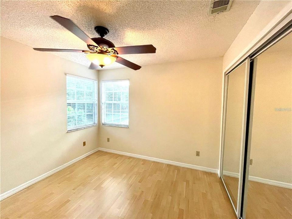 For Rent: $2,899 (3 beds, 2 baths, 1929 Square Feet)