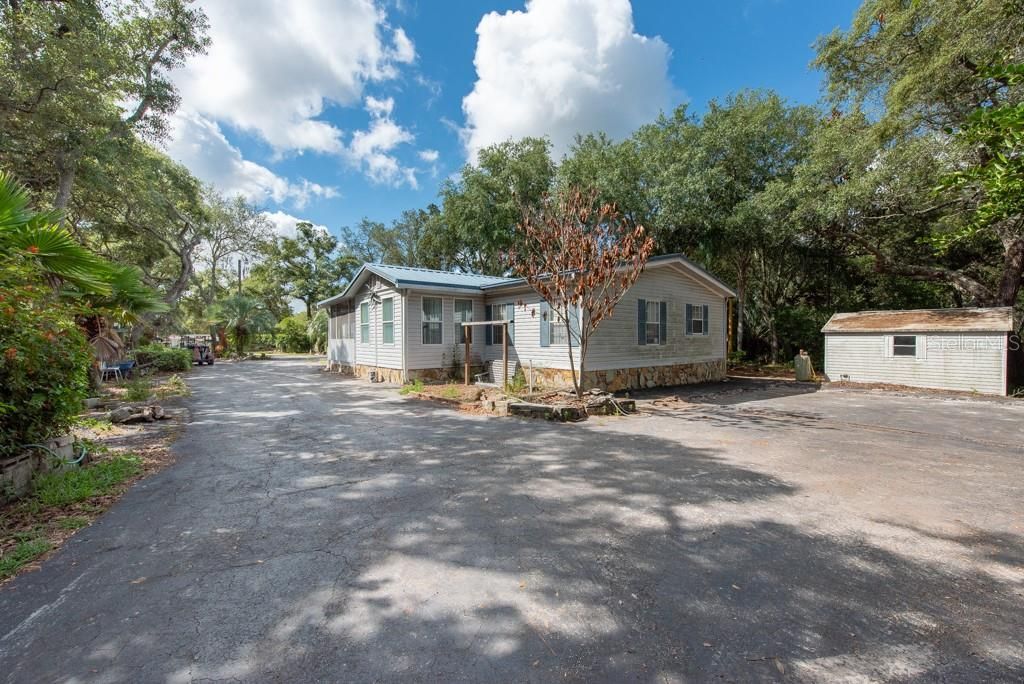 Active With Contract: $250,000 (4 beds, 2 baths, 1822 Square Feet)