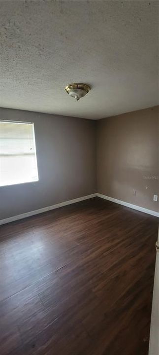 For Sale: $229,000 (3 beds, 2 baths, 1008 Square Feet)