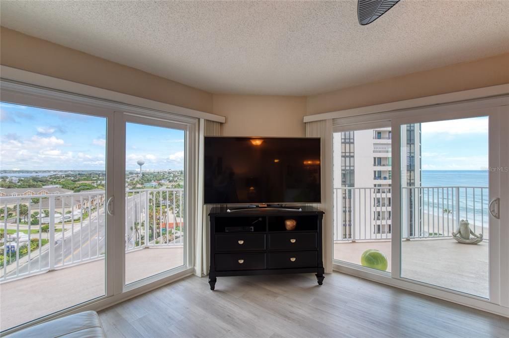 For Sale: $489,900 (3 beds, 2 baths, 1843 Square Feet)