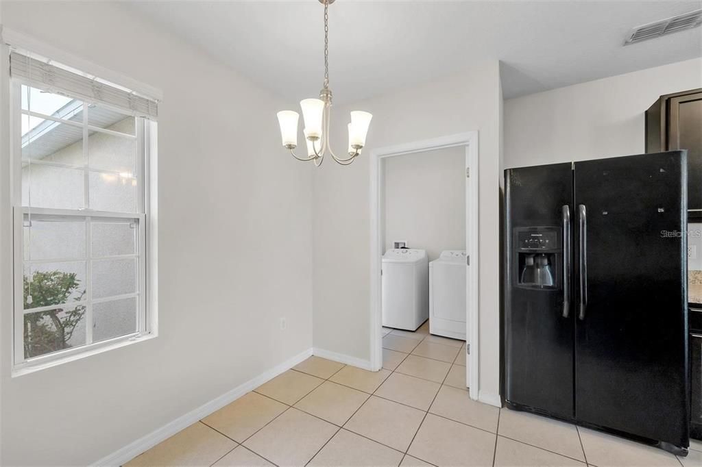 For Rent: $2,100 (3 beds, 2 baths, 1600 Square Feet)