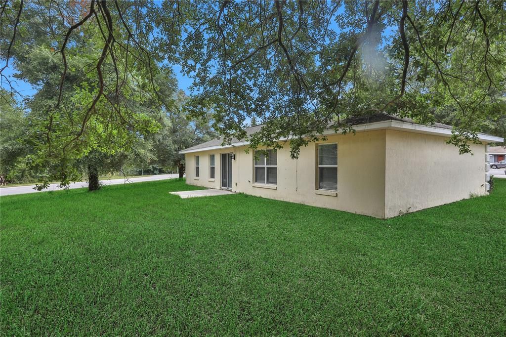 For Sale: $220,000 (3 beds, 2 baths, 1155 Square Feet)