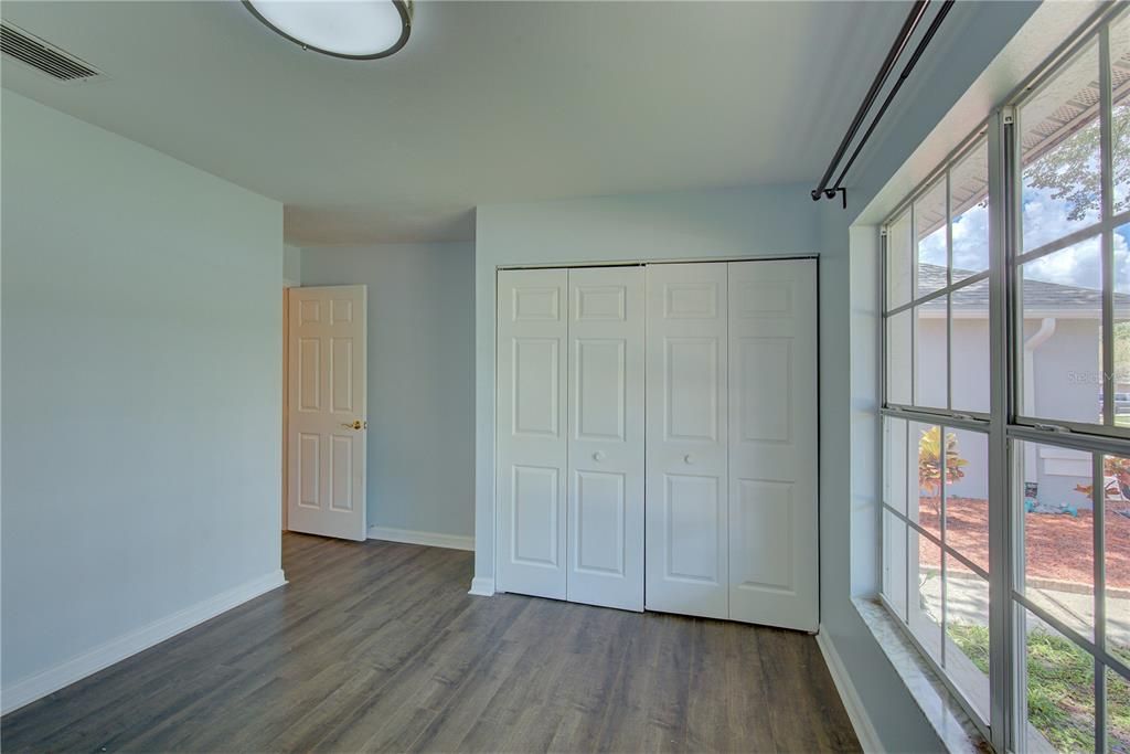 Active With Contract: $365,000 (4 beds, 2 baths, 1683 Square Feet)