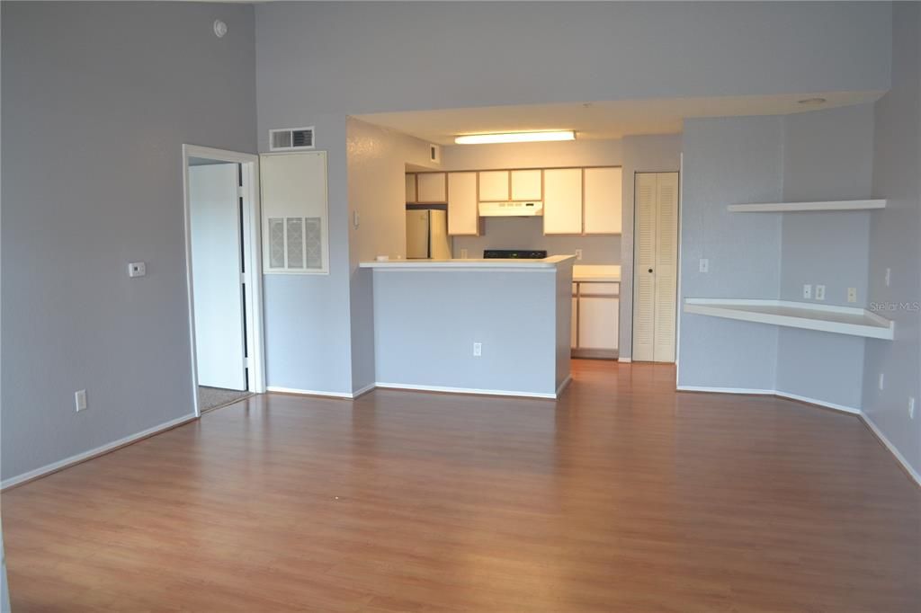 For Rent: $1,750 (2 beds, 2 baths, 1026 Square Feet)