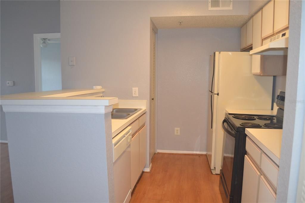 For Rent: $1,800 (2 beds, 2 baths, 1026 Square Feet)