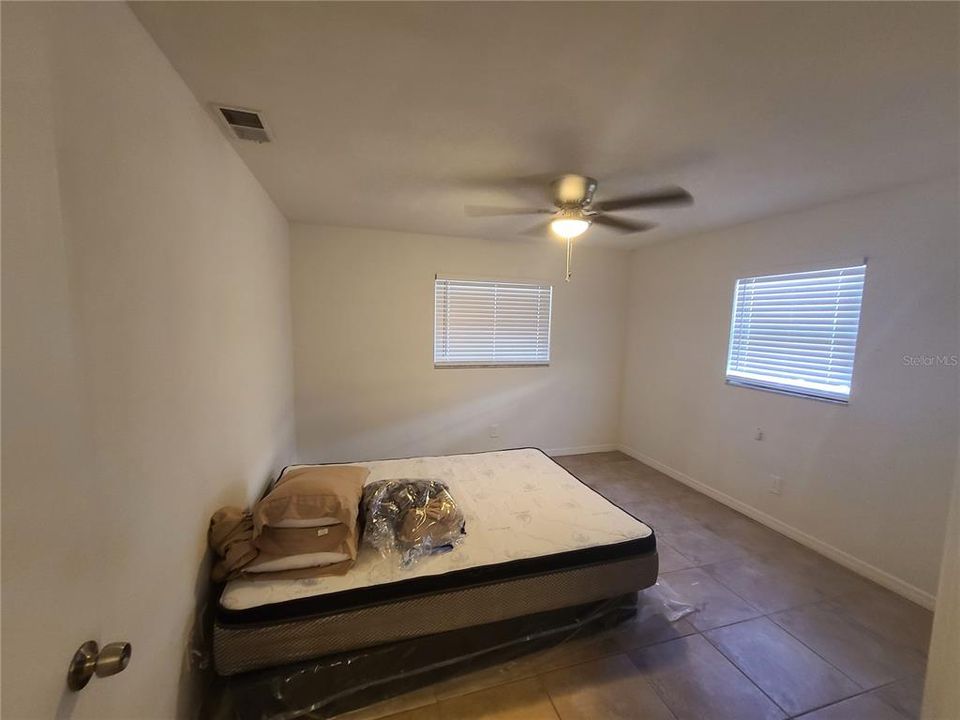 For Rent: $2,300 (3 beds, 2 baths, 1273 Square Feet)