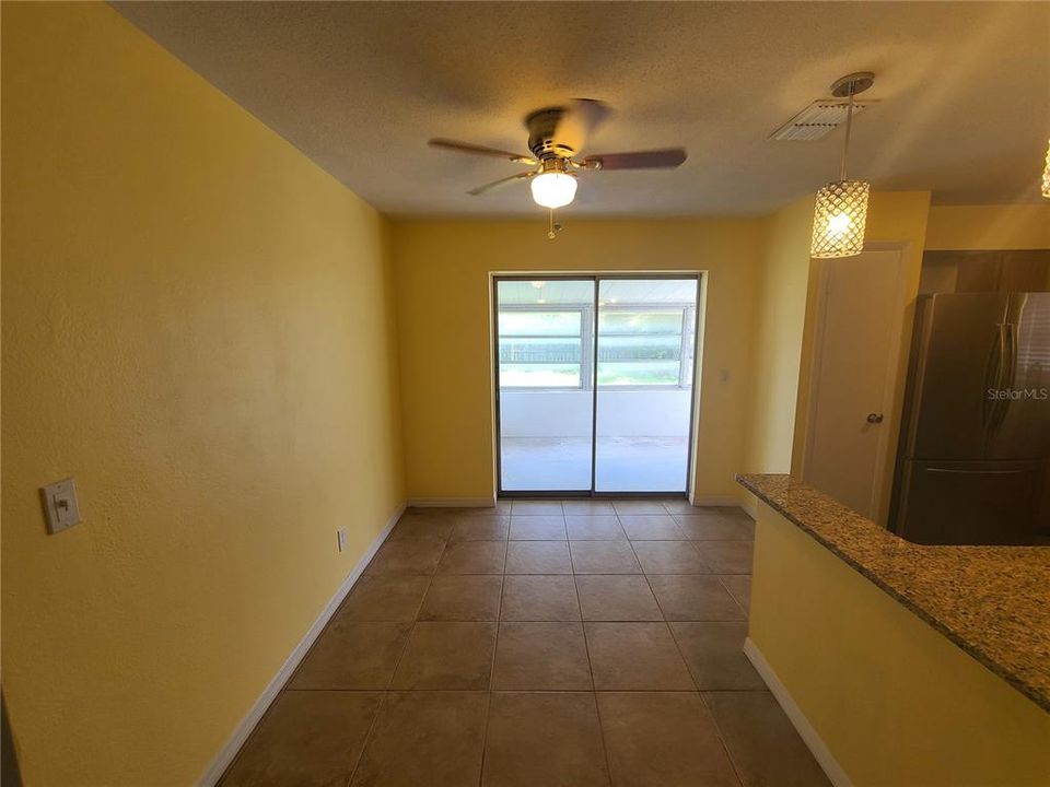 For Rent: $2,300 (3 beds, 2 baths, 1273 Square Feet)