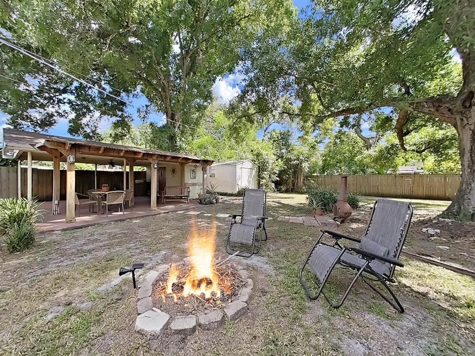 Huge backyard for entertaining or hosting a bbq.