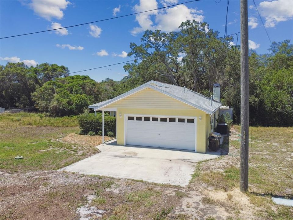 Active With Contract: $474,916 (3 beds, 2 baths, 1694 Square Feet)