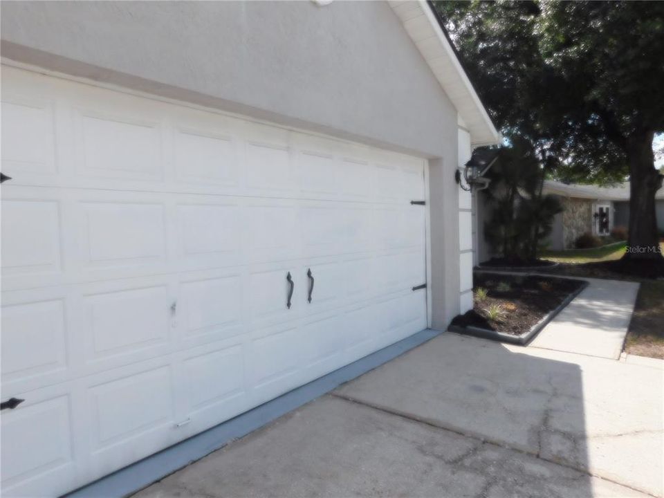 For Sale: $380,000 (3 beds, 2 baths, 1751 Square Feet)