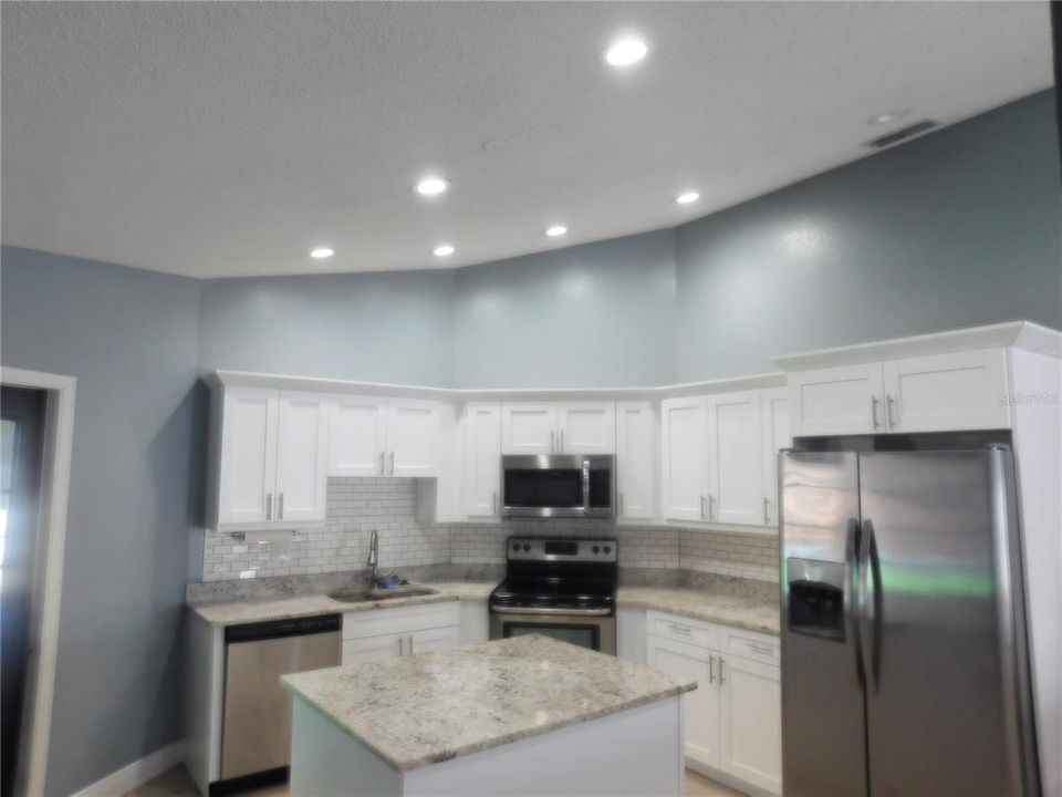 For Sale: $380,000 (3 beds, 2 baths, 1751 Square Feet)