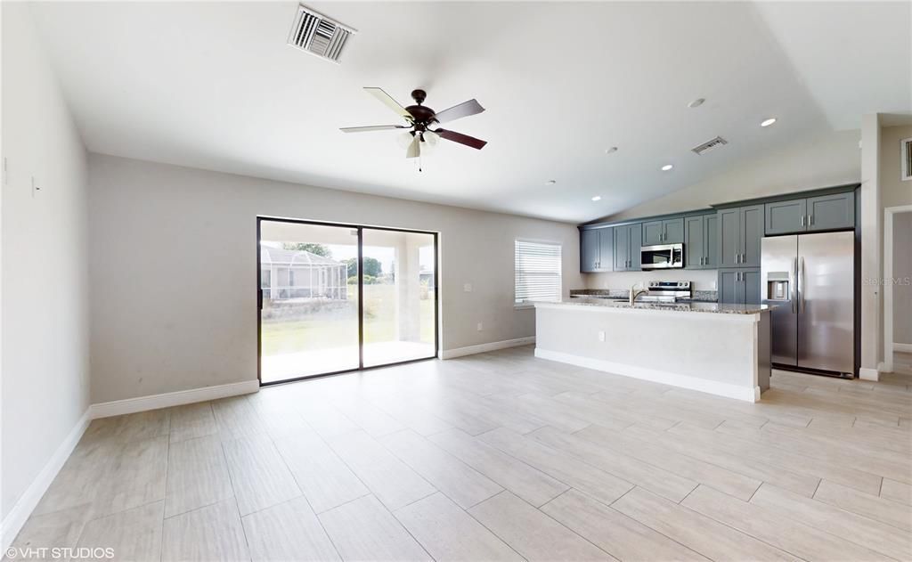For Sale: $346,000 (3 beds, 2 baths, 1438 Square Feet)