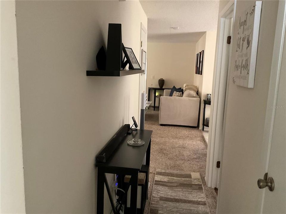 For Sale: $289,900 (3 beds, 1 baths, 1025 Square Feet)