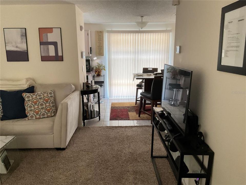 For Sale: $289,900 (3 beds, 1 baths, 1025 Square Feet)