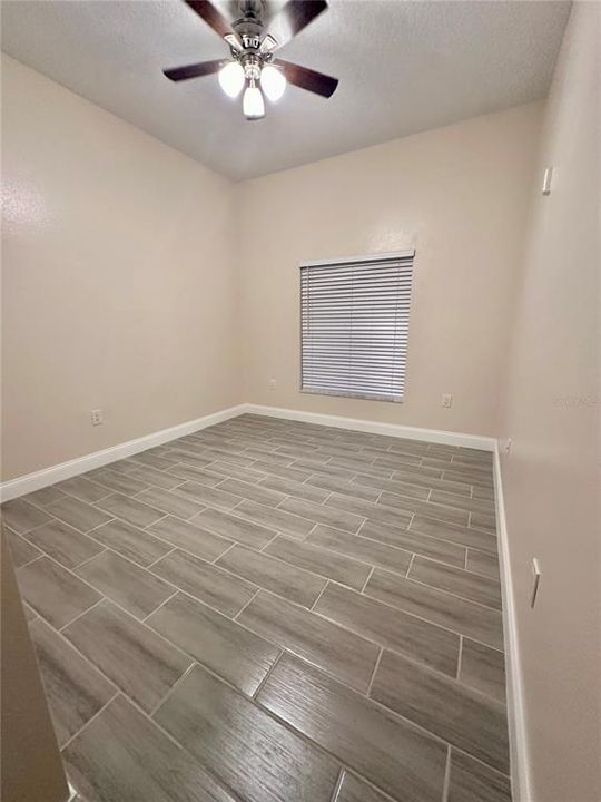 For Rent: $2,195 (3 beds, 2 baths, 1728 Square Feet)