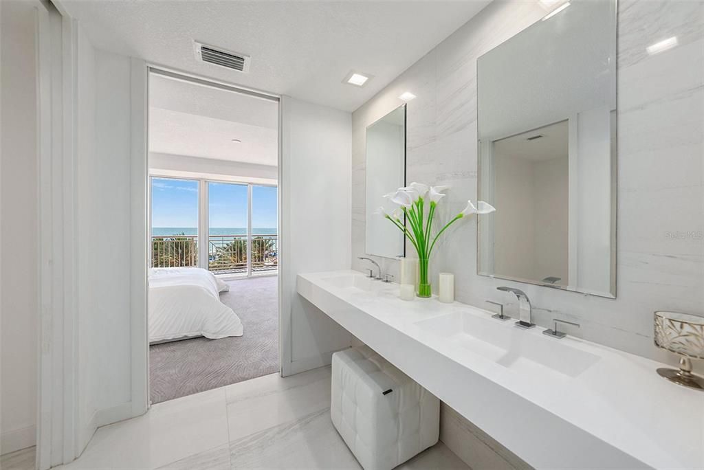 Active With Contract: $1,850,000 (2 beds, 2 baths, 1777 Square Feet)