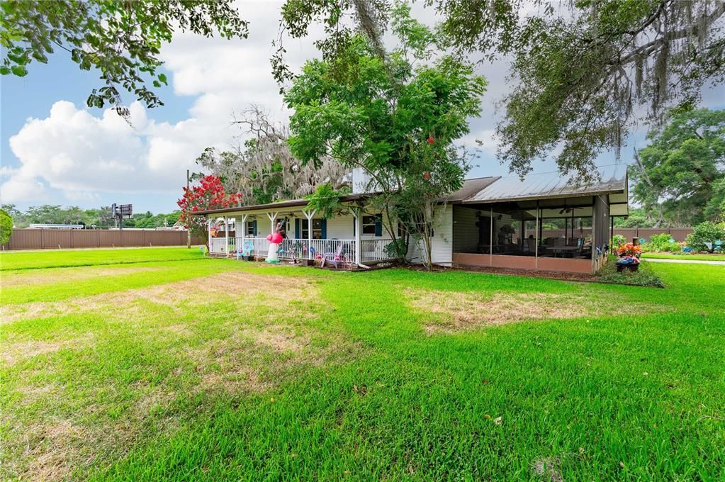 For Sale: $315,000 (3 beds, 2 baths, 1344 Square Feet)