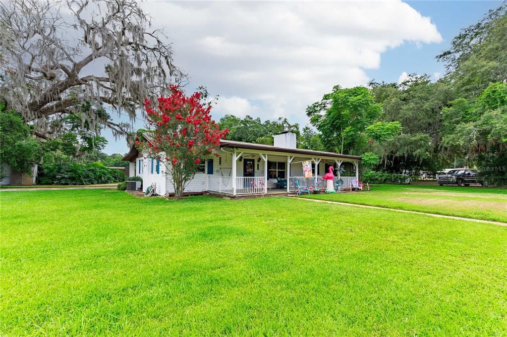 For Sale: $315,000 (3 beds, 2 baths, 1344 Square Feet)