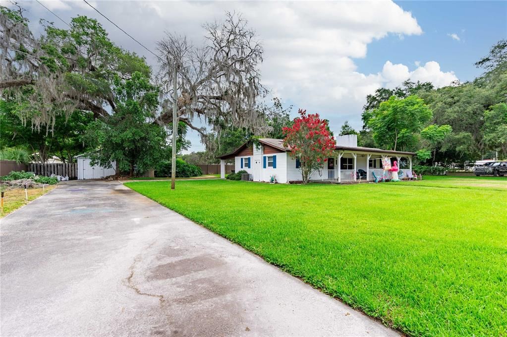 For Sale: $315,000 (3 beds, 2 baths, 1344 Square Feet)