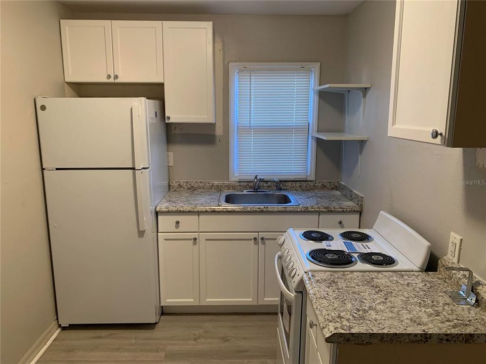For Rent: $1,595 (2 beds, 1 baths, 782 Square Feet)