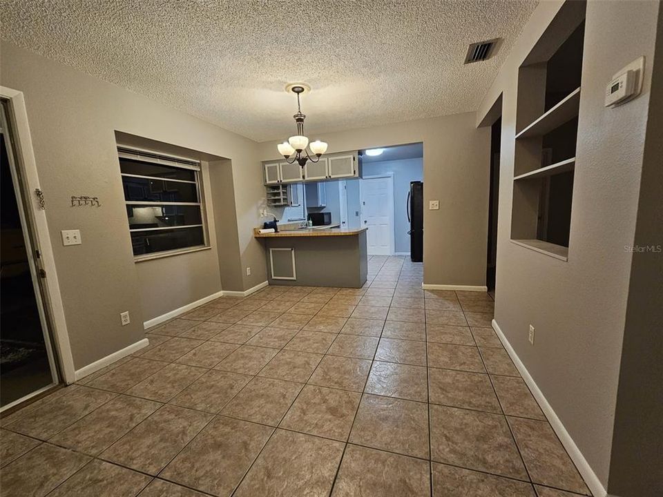 For Rent: $2,200 (3 beds, 2 baths, 1362 Square Feet)