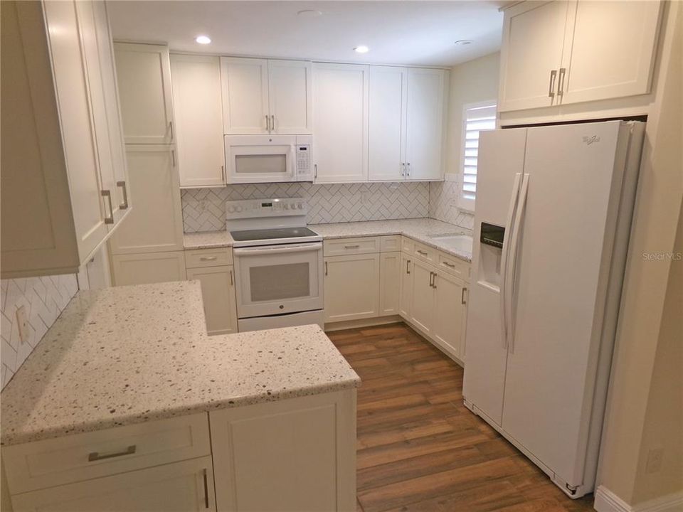 For Sale: $439,000 (3 beds, 1 baths, 1422 Square Feet)