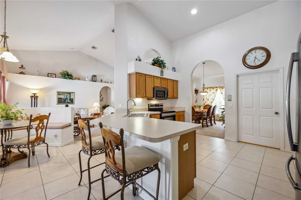 Active With Contract: $425,000 (4 beds, 2 baths, 2223 Square Feet)