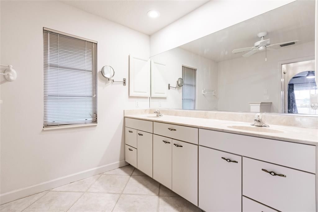 Active With Contract: $324,900 (3 beds, 2 baths, 2049 Square Feet)