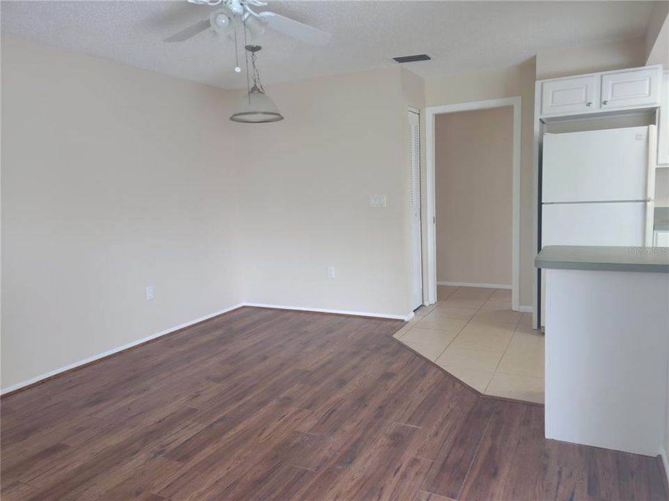 For Sale: $344,900 (2 beds, 2 baths, 1340 Square Feet)