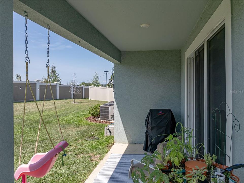 For Sale: $349,900 (3 beds, 2 baths, 1587 Square Feet)