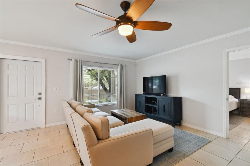 For Sale: $245,000 (3 beds, 2 baths, 1272 Square Feet)