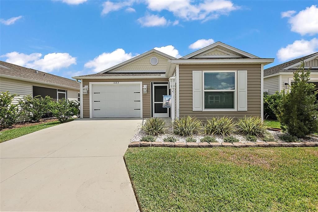 Recently Sold: $314,000 (2 beds, 2 baths, 1298 Square Feet)