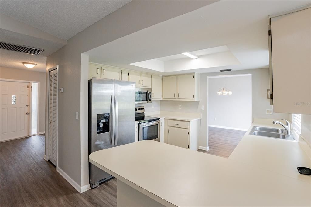 For Sale: $384,000 (3 beds, 2 baths, 1912 Square Feet)