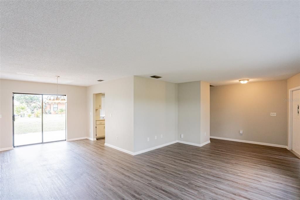 For Sale: $384,000 (3 beds, 2 baths, 1912 Square Feet)