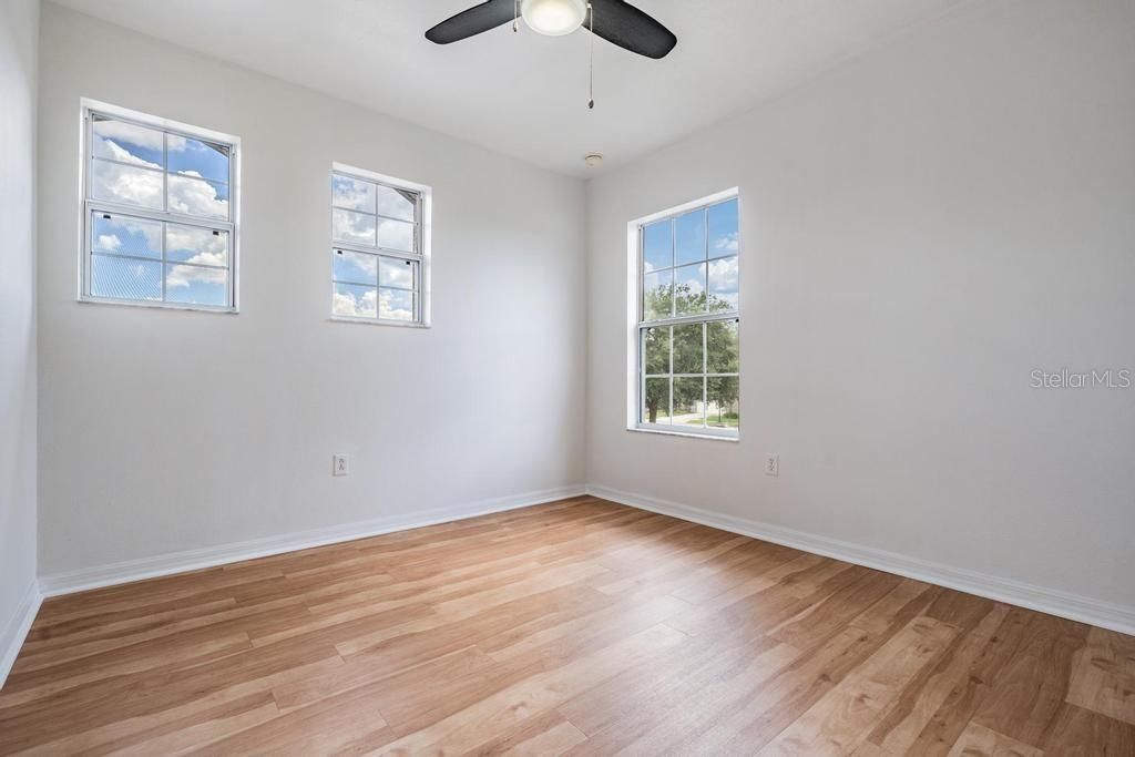 For Sale: $435,000 (3 beds, 2 baths, 1862 Square Feet)